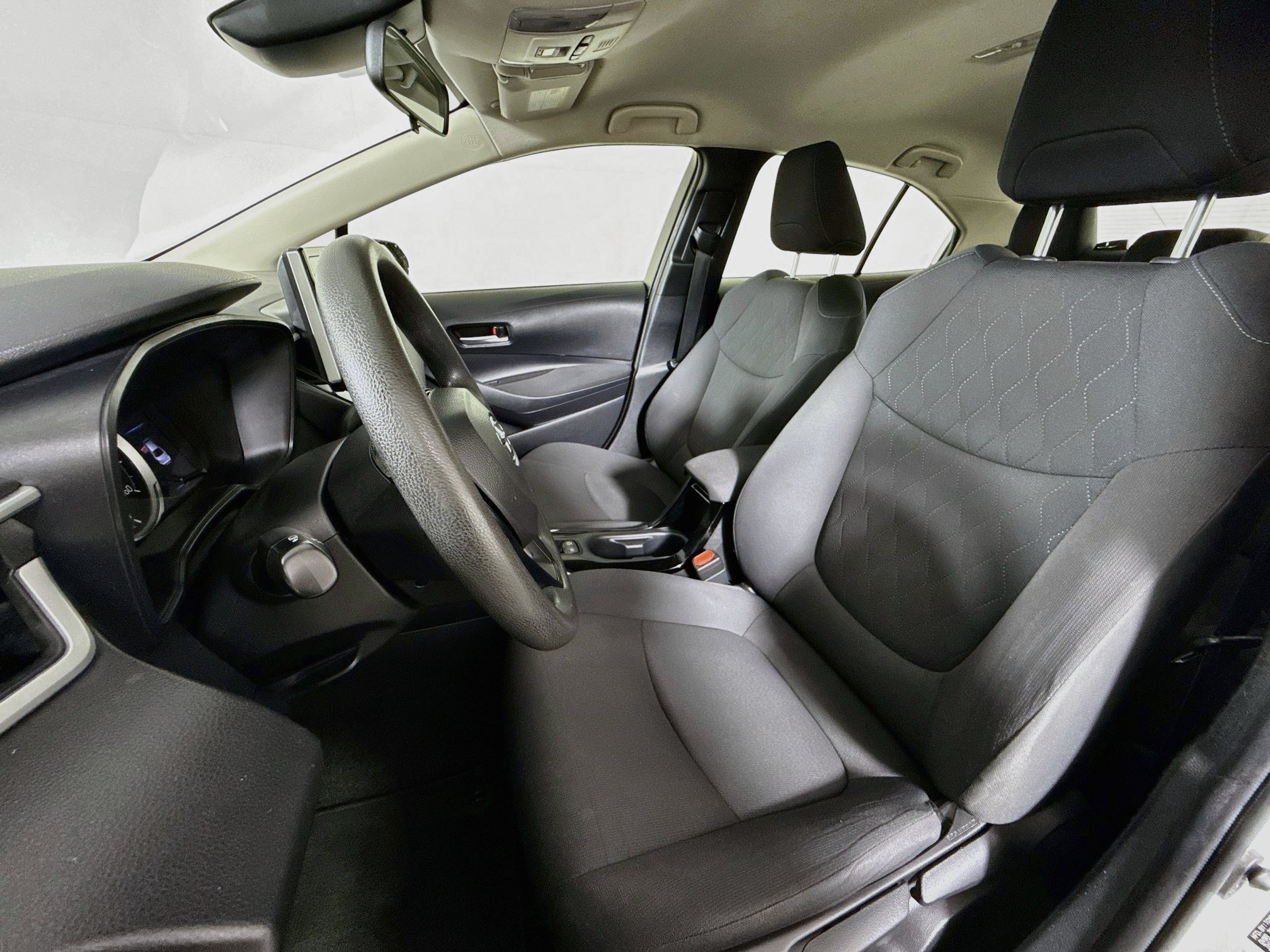 Certified 2020 Toyota Corolla LE w/ Carpet Mat Package (TMS) FWD image 11