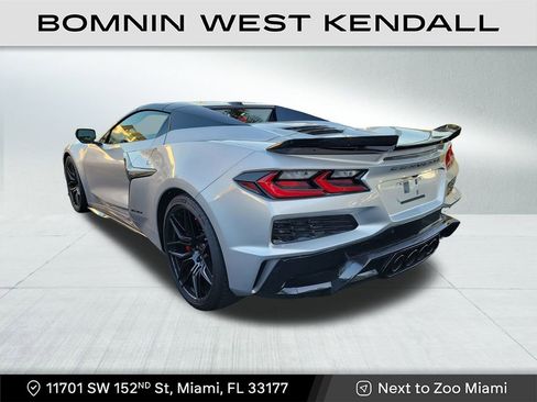Used 2026 Chevrolet Corvette Z06 w/ Stealth Interior Trim Package image 3