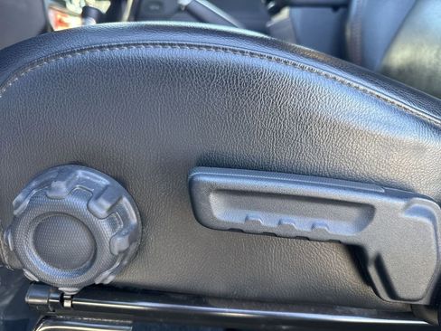 Used 2022 Jeep Wrangler Unlimited Rubicon w/ LED Lighting Group image 20