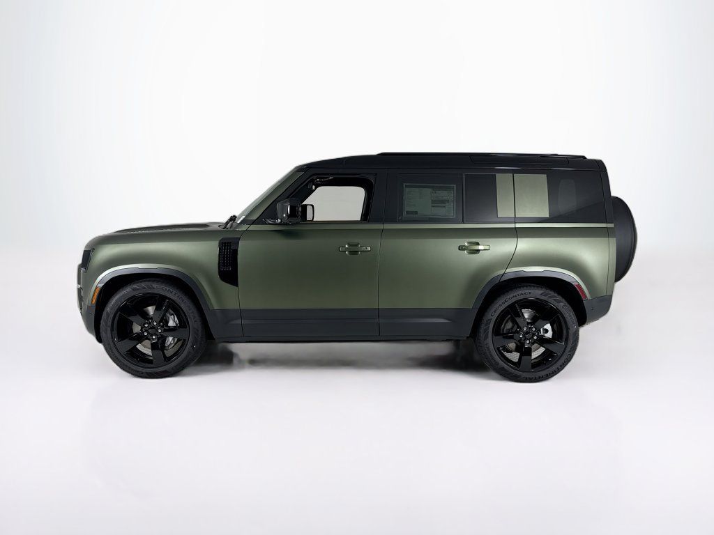 New 2026 Land Rover Defender 110 S AWD/4WD image 2