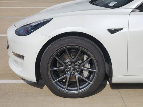 Used 2022 Tesla Model 3 Long Range image 8