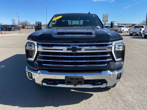 Used 2024 Chevrolet Silverado 2500 LTZ w/ LTZ Convenience Package image 9
