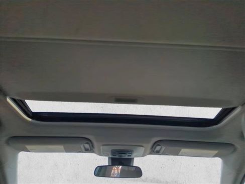 Used 2021 Toyota Camry SE FWD image 25