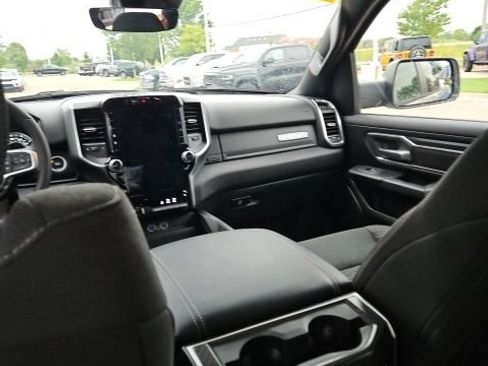 Used 2025 RAM 1500 Big Horn AWD/4WD image 19