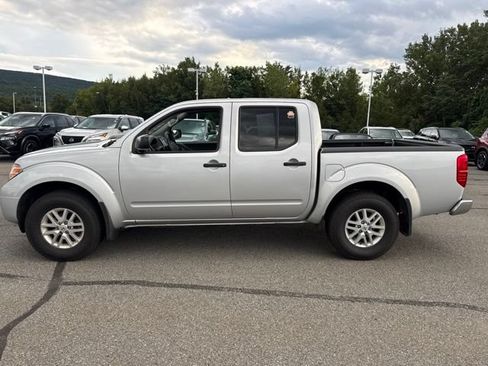 Used 2019 Nissan Frontier SV AWD/4WD image 8