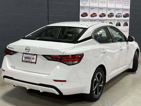New 2025 Nissan Sentra SV image 7
