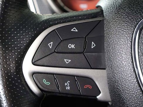 Used 2016 Dodge Challenger SRT Hellcat image 40