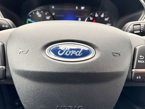 Used 2021 Ford Escape SE image 26