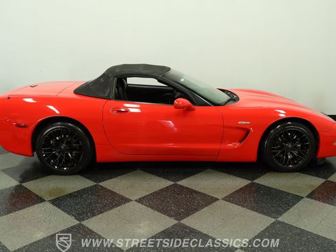Used 1999 Chevrolet Corvette Convertible w/ Memory Pkg RWD image 13