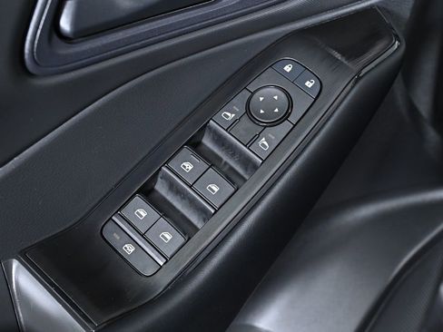 Certified 2025 Nissan Rogue S image 21