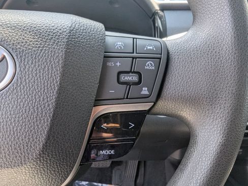 Used 2025 Toyota Camry LE FWD image 17