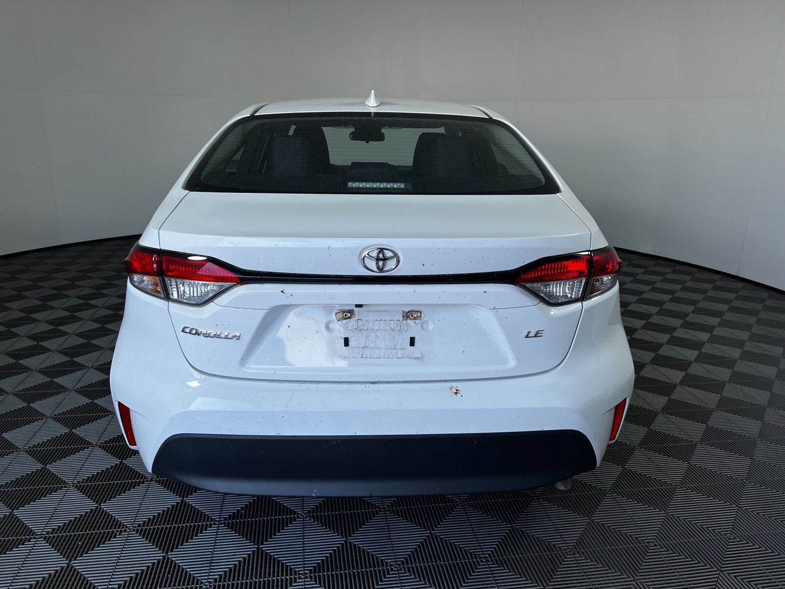 Used 2024 Toyota Corolla LE FWD image 6