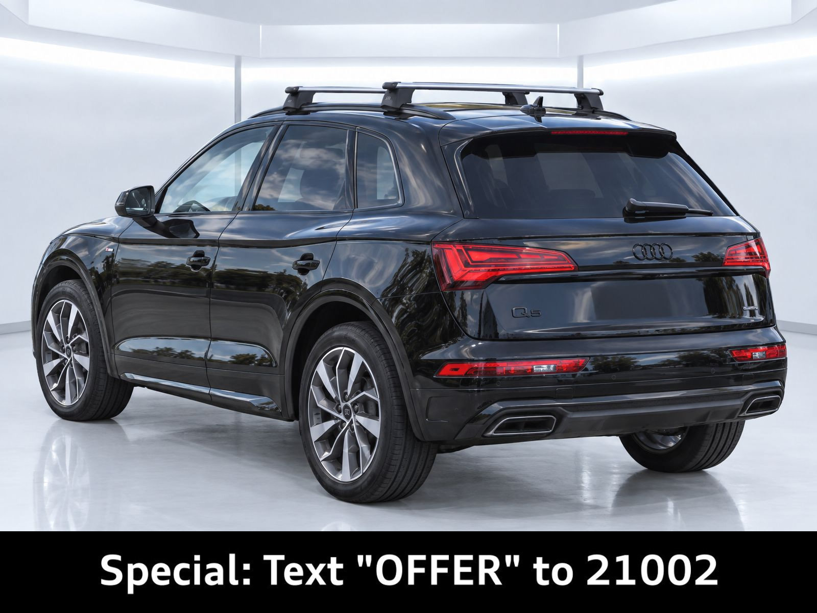 Certified 2024 Audi Q5 2.0T Premium w/ Summer of Audi Package AWD/4WD image 3