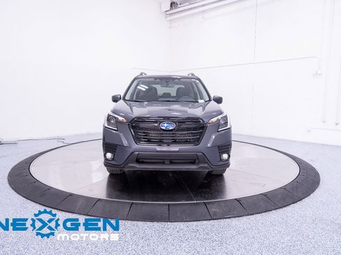 Used 2024 Subaru Forester Premium image 4