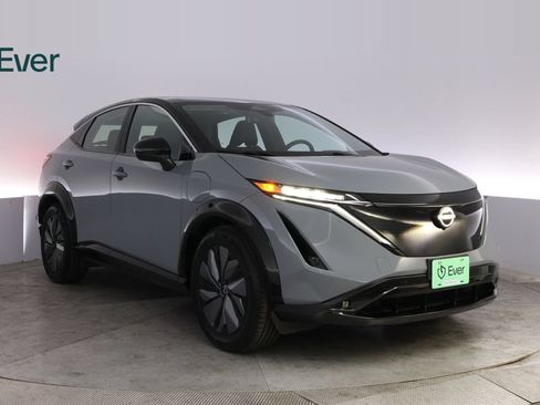 Used 2023 Nissan Ariya FWD image 13