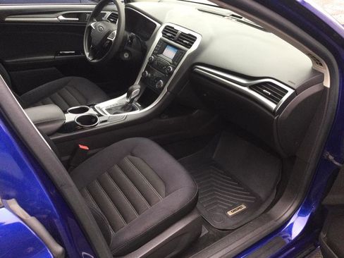 Used 2014 Ford Fusion SE image 12