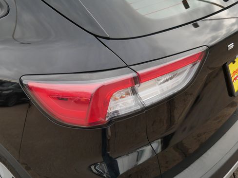 Certified 2022 Ford Escape S image 17