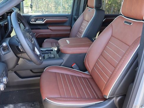 New 2026 GMC Sierra 2500 Denali Ultimate w/ Max Trailering Package AWD/4WD image 13