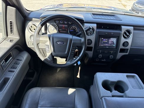 Used 2011 Ford F150 XLT w/ XLT Chrome Pkg image 11