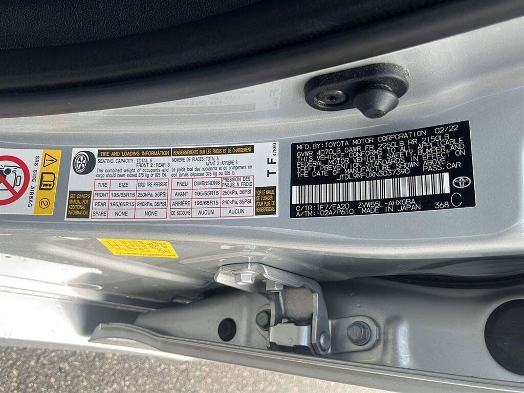 Used 2022 Toyota Prius AWD image 18