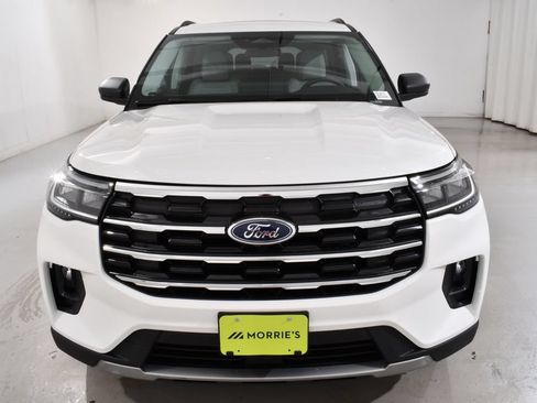 New 2026 Ford Explorer Active w/ Active Comfort Package AWD/4WD image 3