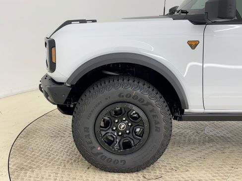 New 2025 Ford Bronco Badlands w/ Sasquatch Package image 10