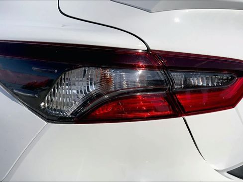 Used 2023 Toyota Camry LE FWD image 28