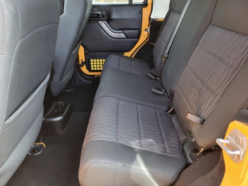 Used 2012 Jeep Wrangler Unlimited Sport image 17