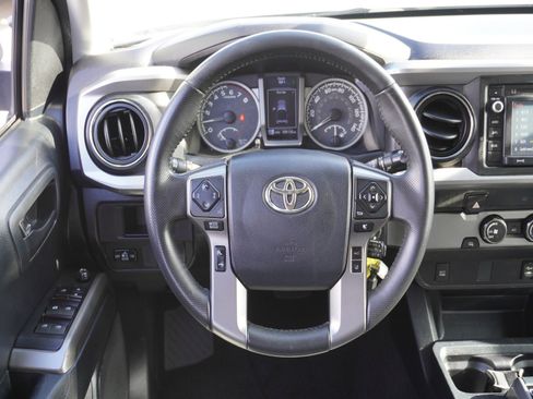 Used 2019 Toyota Tacoma SR5 image 15