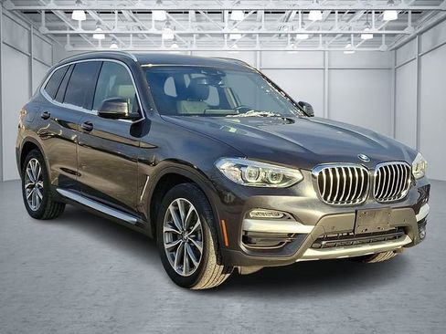 Used 2019 BMW X3 xDrive30i w/ Premium Package image 3