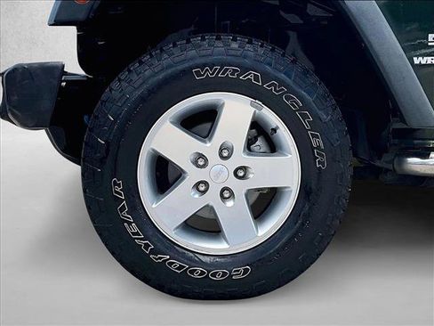 Used 2011 Jeep Wrangler Sport AWD/4WD image 9