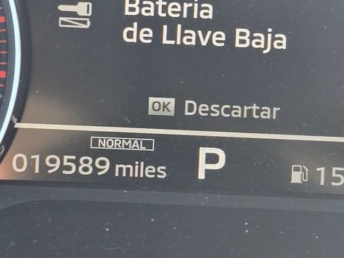 Used 2023 Mitsubishi Outlander SE image 5