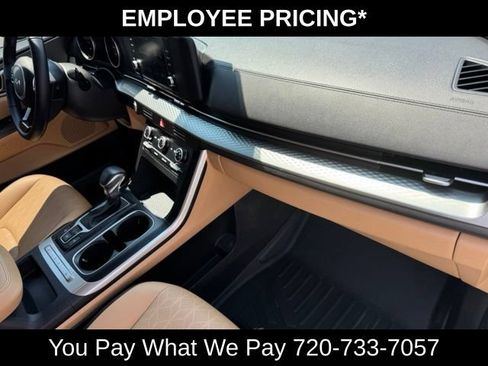 Used 2023 Kia Carnival LX FWD image 24