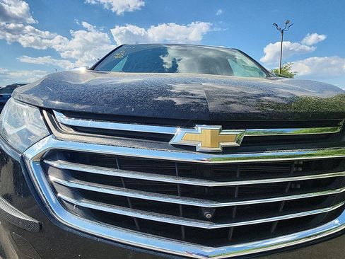 Used 2020 Chevrolet Equinox Premier FWD image 11