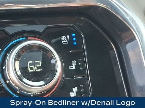 Used 2024 GMC Sierra 2500 Denali Ultimate AWD/4WD image 16