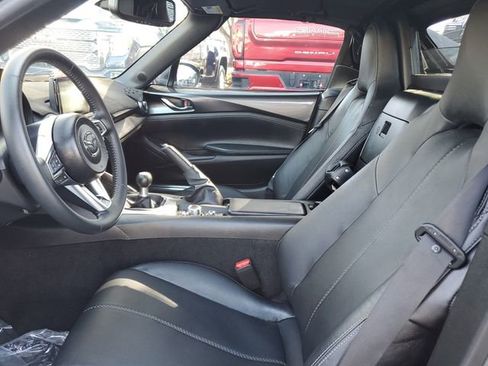 Used 2022 MAZDA MX-5 Miata RF Grand Touring image 12
