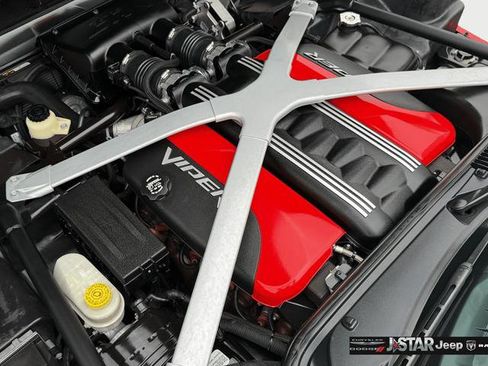 Used 2017 Dodge Viper GTS RWD image 31