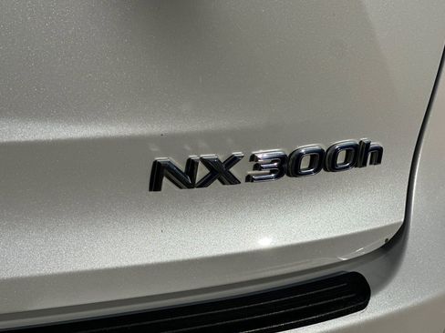 Used 2015 Lexus NX 300h AWD image 38