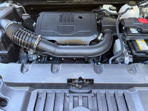 Used 2025 Chevrolet Blazer LT FWD image 33