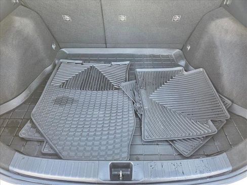 Certified 2022 Toyota Prius XLE w/ Advanced Technology Package image 6