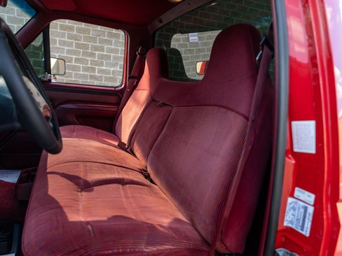 Used 1997 Ford F250 4x4 Regular Cab Heavy Duty image 23