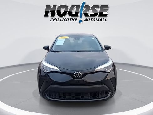Used 2021 Toyota C-HR LE image 3