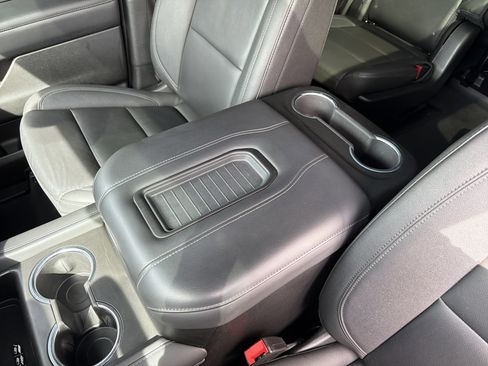 Used 2022 Chevrolet Tahoe LT w/ LT Signature Plus Package RWD image 43