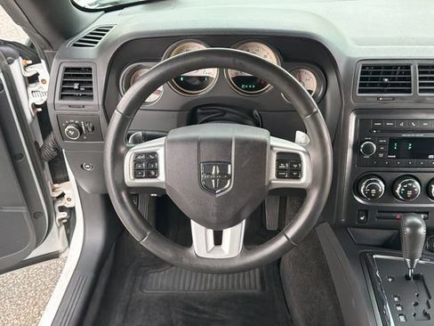 Used 2013 Dodge Challenger SXT Plus RWD image 20