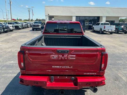 Used 2022 GMC Sierra 3500 Denali w/ Denali Ultimate Package AWD/4WD image 8
