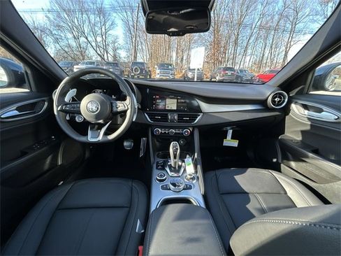 New 2025 Alfa Romeo Giulia AWD w/ Driving Assist Package image 12