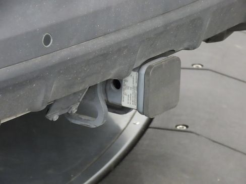 Certified 2024 Porsche Cayenne AWD/4WD image 13