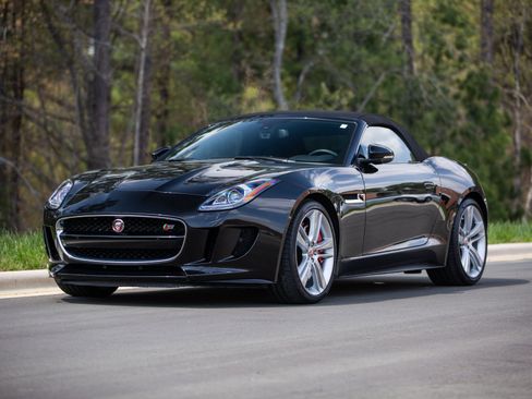 Used 2015 Jaguar F-TYPE S image 30