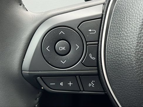 Used 2026 Toyota Corolla SE FWD image 17