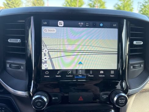 Used 2022 RAM 1500 Big Horn AWD/4WD image 23
